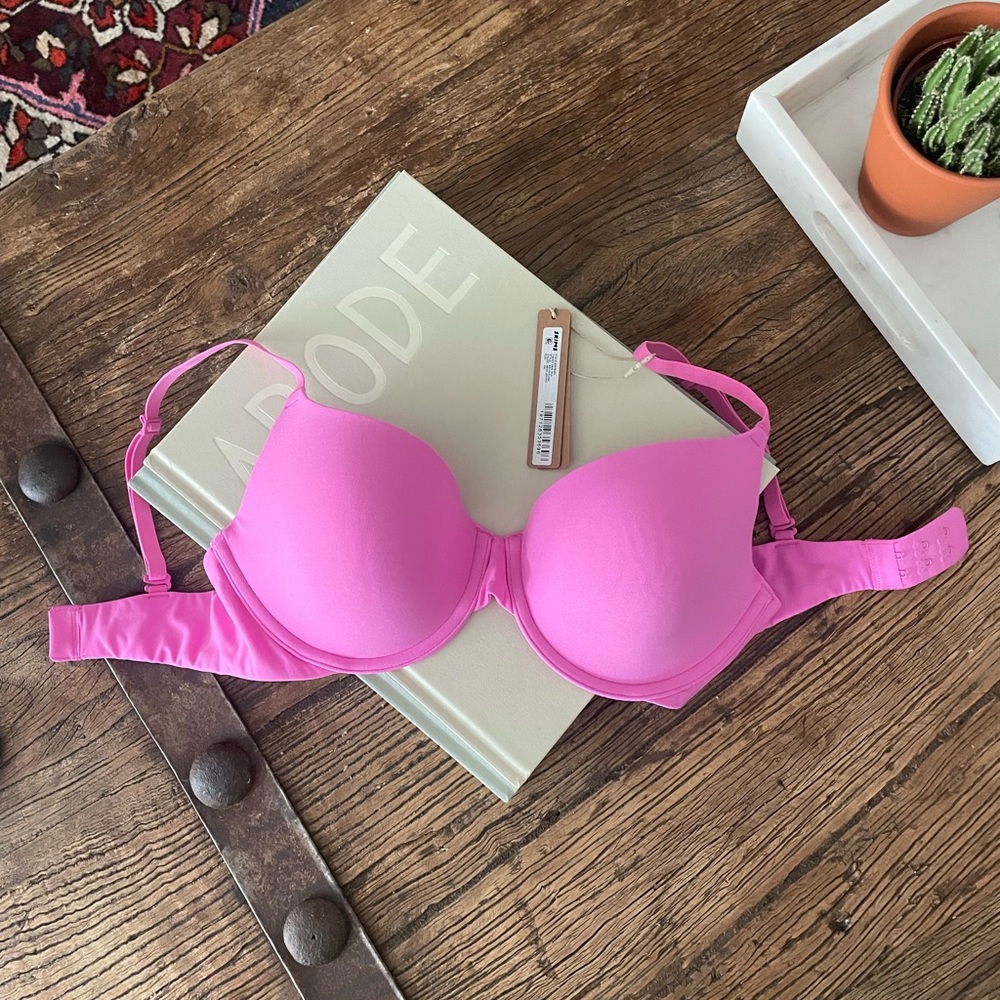 SKIMS fits everybody tshirt demi bra size 34c color neon orchid